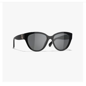 NIB Black CHANEL Butterfly Sunglasses